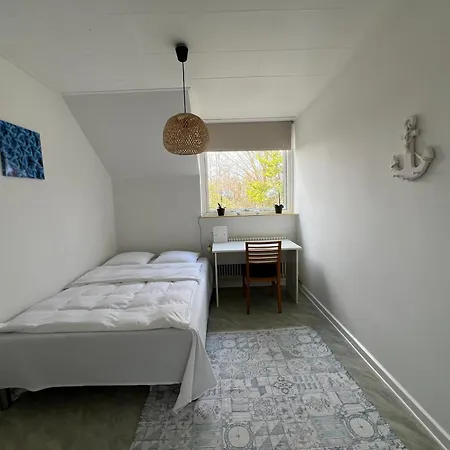 4 Bedroom Lovely In Vestenskov * Nakskov