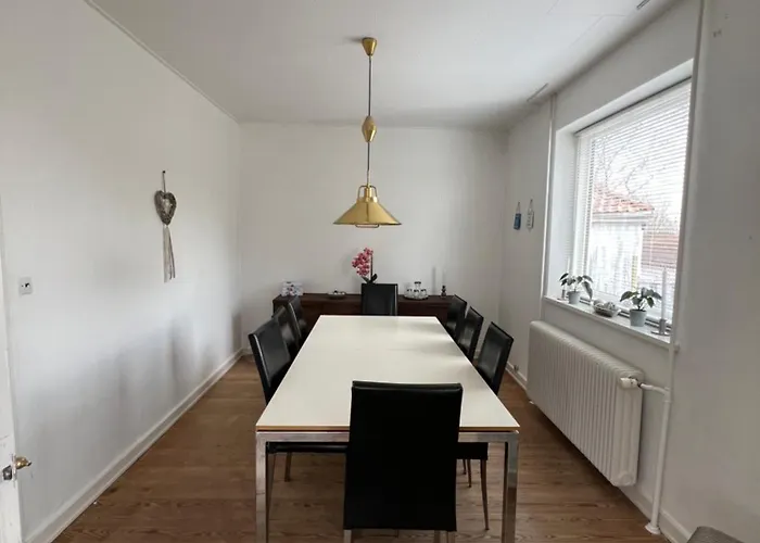 4 Bedroom Lovely In Vestenskov